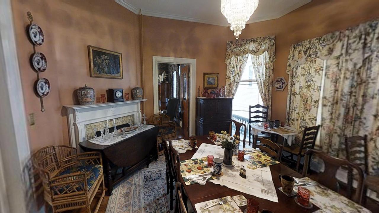 Hanna House Bed & Breakfast Bed & Breakfast 3*
